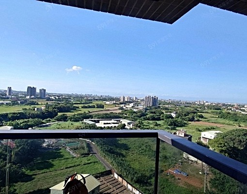 歡迎租補報稅入籍,陽台景色心曠神怡,空間大採光佳,含車管 - Image 1