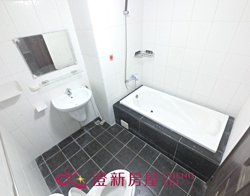 超俗稀有挑高樓中樓兩房🌹管理員代收包裹🌹垃圾處理 - Image 12