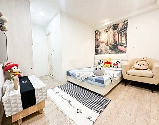 何厝/青海✡電梯✡精品商務旅店設計✡大衛浴✡獨洗✡便宜租 - Image 1