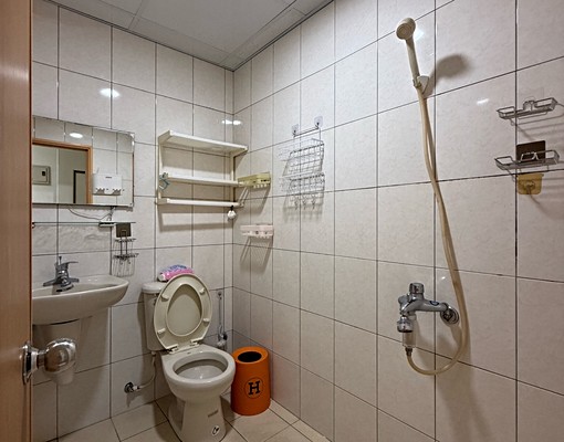 新埔捷運站💖專屬陽臺💖臻品住宅️💖附機車位 - Image 5