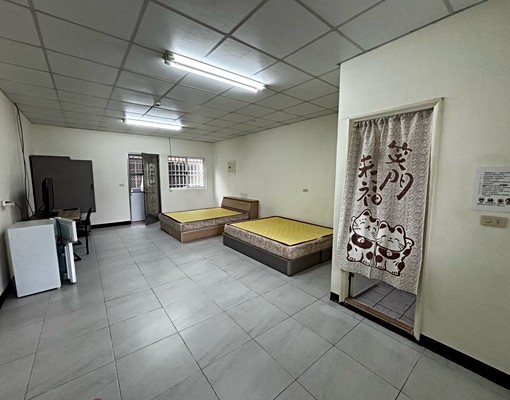 12坪山上套房出租～鄰近水道博物館 - Image 1