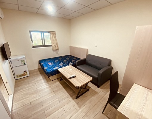 花蓮市豐村路近慈濟附車位套房(免服務費)獨立洗衣機 - Image 1