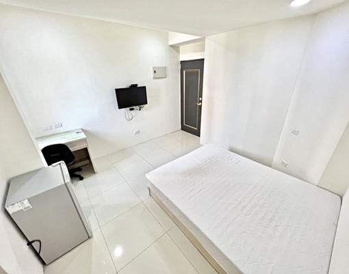 【興大電梯套房】忠孝夜市✔超級大間✔採光棒✔衛浴開窗✔ - Image 6