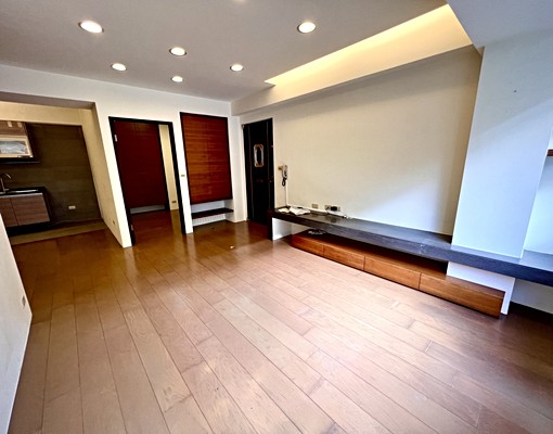 臨沂街黃金三樓美妝3房@捷運東門站5分鐘 - Image 3