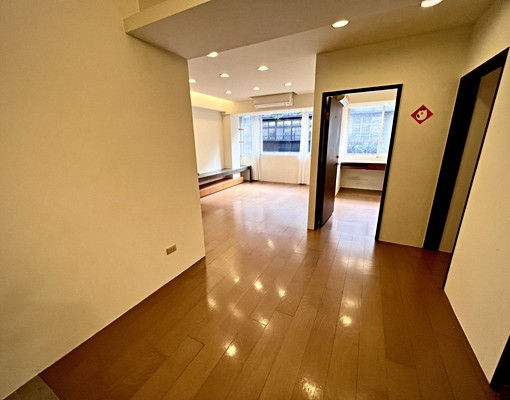 臨沂街黃金三樓美妝3房@捷運東門站5分鐘 - Image 10