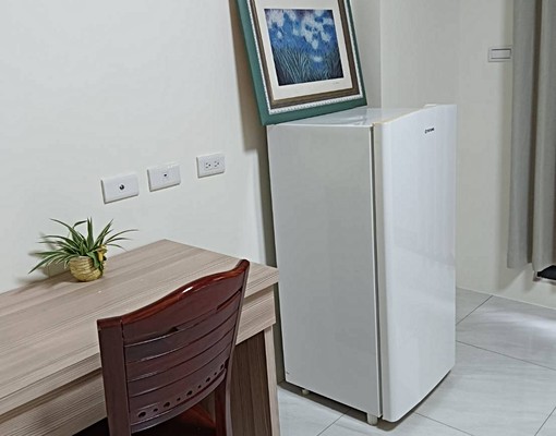 <近中央公園,綠意盎然,散步休閒<大立百貨.時尚購物 - Image 3