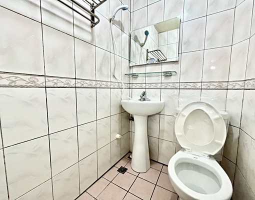 中興大對面✨電梯✨可租補入籍✨台電計算✨採光佳✨ - Image 6