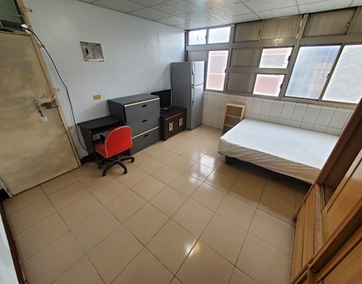 可租補~淡江大學圖書館旁~整棟還有1間.. - Image 4