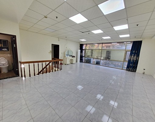 近武陵高中電梯大坪數1+2樓可住辦 - Image 2