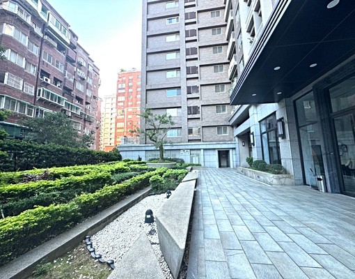 上南崁3房含車位管理費，可租補報稅遷戶籍，傢俱家電全配 - Image 12