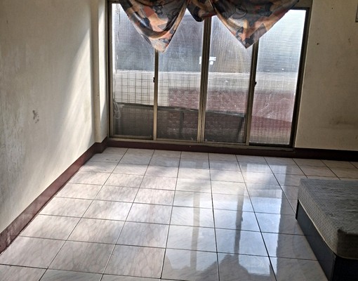 可租補。外勞可。冰箱洗衣机床冷氣桌椅床有陽台。獨洗獨晒 - Image 15