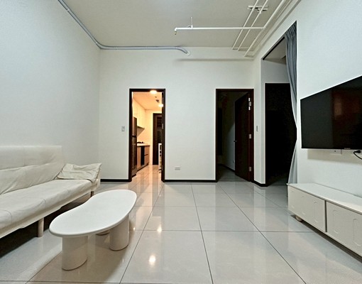 國翔獨家/大兩房休旅車位視野戶/含車 - Image 3