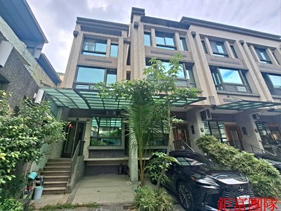 👑獨家銷售👑縣民公園風華正茂如花似玉朝氣蓬車墅RY.FJ