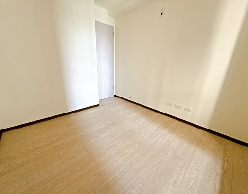 🔥可租補🔥全新未住🔥建國市場旁🔥二房平車 - Image 8