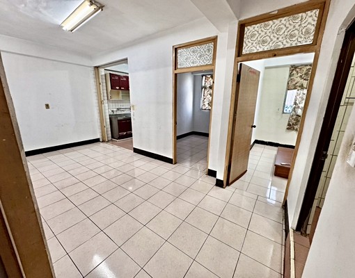 一中商圈#爬樓梯三房超便宜#台水電#無管理員子母車#租屋補助 - Image 13