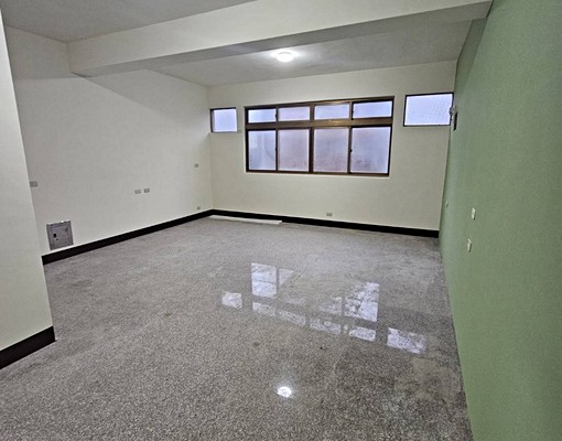 💖竹林寺旁-全新透天住家、辦公宅(多層出租) - Image 1