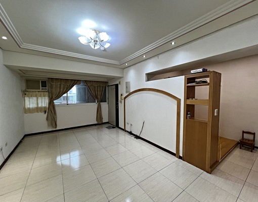 近捷運3+1房含車位 - Image 1