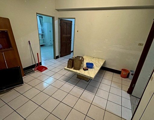 南清大校區.電梯四房.可養貓.合租可 - Image 1