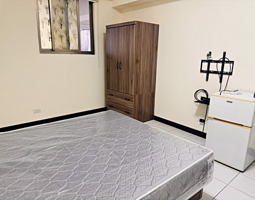 金華商圈近新光三越溫馨套房-可租補 - Image 2