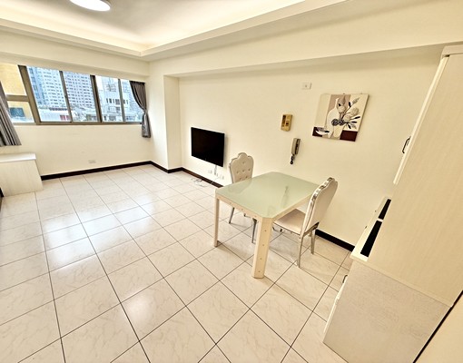 東興x向上路🌺純真年代🌺2+1房|平車|可租補 - Image 2