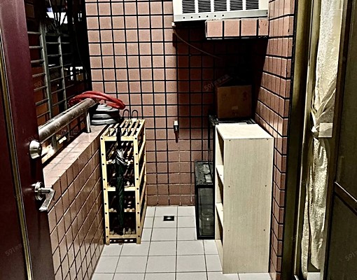 南區學府路四房+車位。傢俱、傢電全配、可租補、戶籍及寵物出租 - Image 14