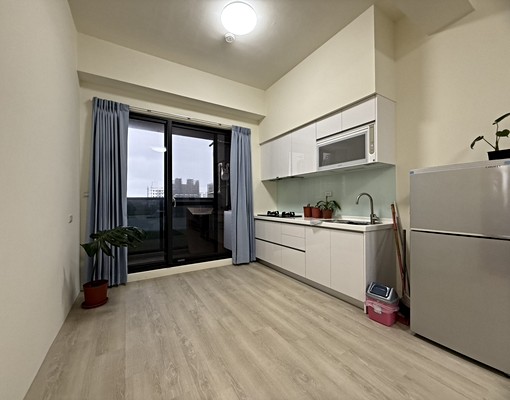 【郡鼎璽苑】可租補寵物全新裝潢〃拎包入住美兩房 - Image 4