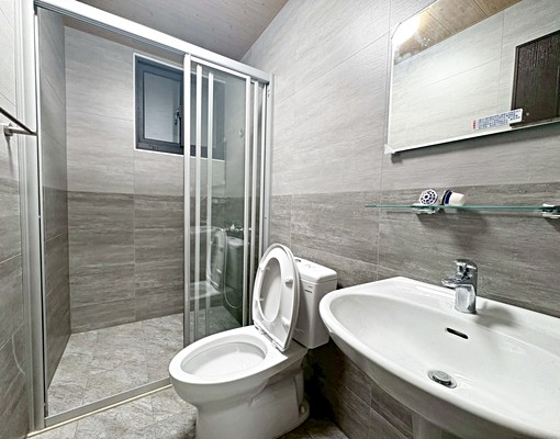 可租補,邊間雙面採光三房平車 - Image 9