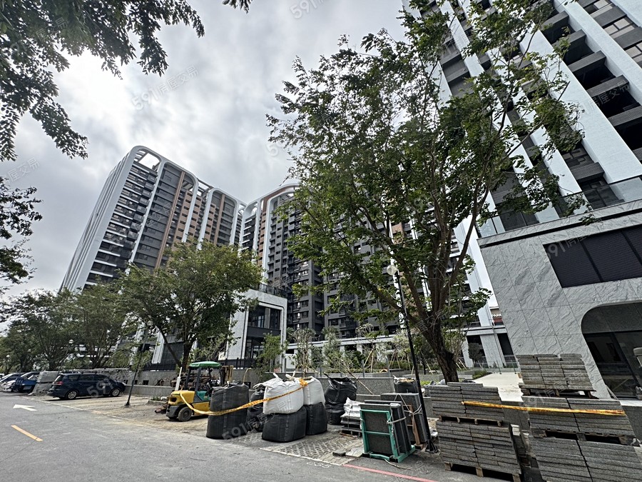 達麗世界仁實景圖