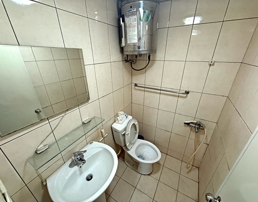 亞東醫院⚡️通風/傢俱齊全/格局方正/租金便宜/機能首選 - Image 5