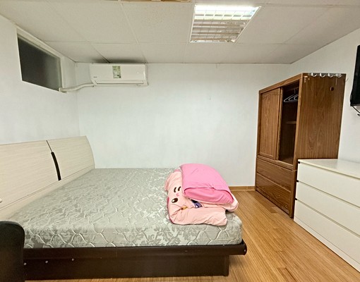永安市場🚄雙人掀床開窗🌟水泥磚牆🧱變頻冷氣⚡️便宜首選 - Image 6