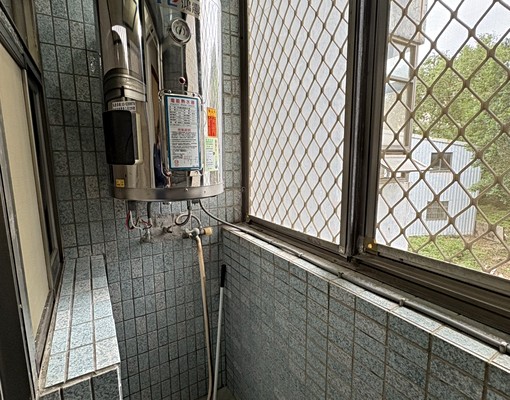 近交大、清大、園區~大學路~一年起租~採光佳 - Image 6