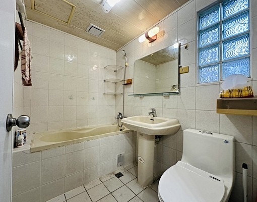 可租補~河堤/大樂3房附機上車位~邊間採光通風佳 - Image 12