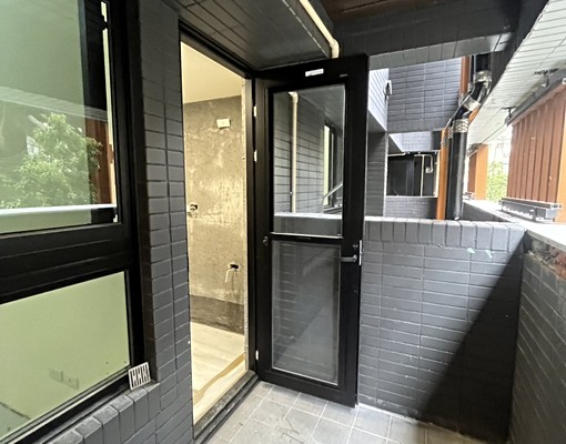 新大樓漢皇盛世社區車位可另租 - Image 10