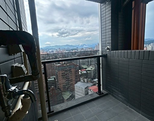 新大樓漢皇盛世社區車位可另租 - Image 13