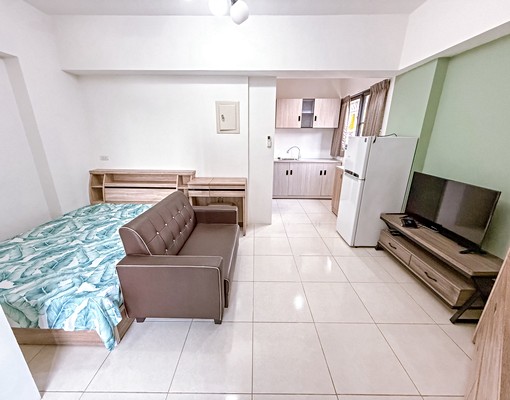 近逢甲商圈🌟採光佳🌟衛浴開窗🌟可租屋補助不加價 - Image 1