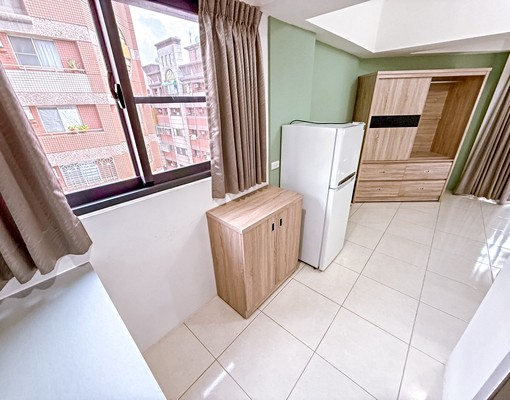 近逢甲商圈🌟採光佳🌟衛浴開窗🌟可租屋補助不加價 - Image 2