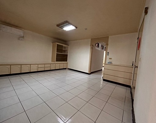 可申請租金補助⭐免服務費⭐寧靜公寓大三房,超大舒適空間⭐五泰 - Image 2