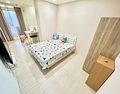 中國醫一中商圈可貓三樓套房衛浴開窗 - Image 1