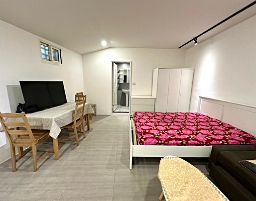 中和🏠免爬高/裝潢新乾濕分離洗脫烘/大空間傢俱齊全/機能佳 - Image 7