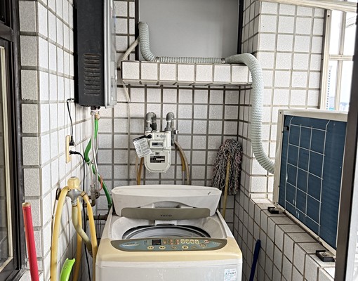 屋主自租,運河邊大樓,下樓就有7-11跟全家便利商店 - Image 8