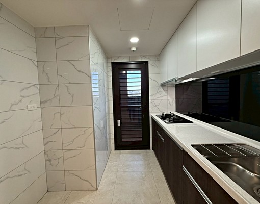 高鐵商圈ᰔ合新詠遇ᰔ視野採光三房平車 - Image 10