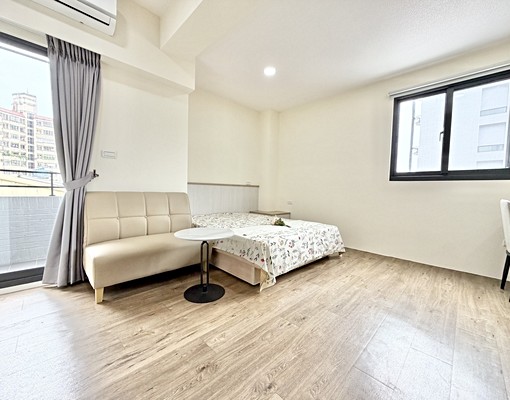 環遊了整個星系✨全新完工大面採光✨陽台獨洗專屬機車位 - Image 1