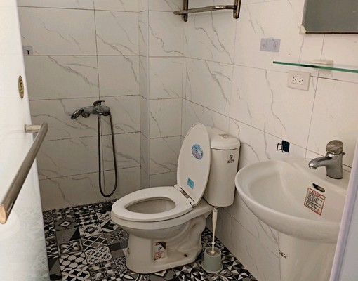 山東街高醫商圈優質生活圏便利好選擇!三樓B(電費台電計) - Image 4