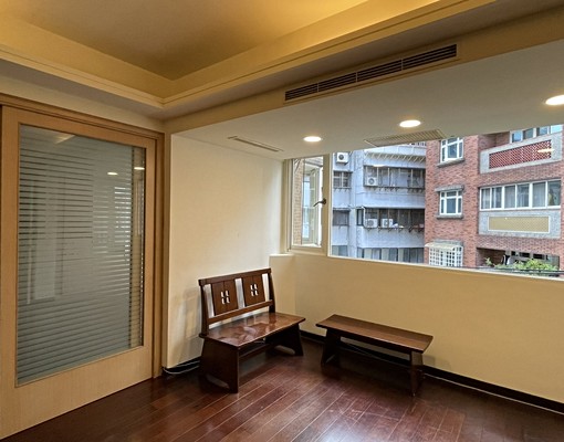 中山北路六段靜巷2房美屋|全新裝修可申請租補 - Image 1