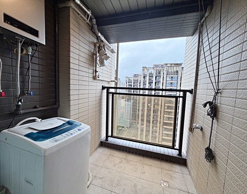 【學士花園】→採光好三房，含車管，可租補 - Image 10