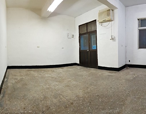 龜山工業區|三房透天住家/店面/宿舍|近交流道|可彈性使用 - Image 1