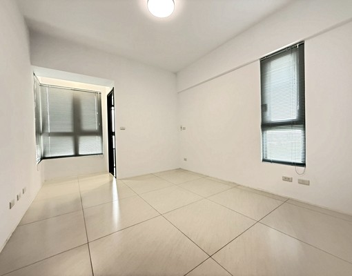 可租補家具電全配沙鹿家樂福皇家極光3房平車 - Image 5