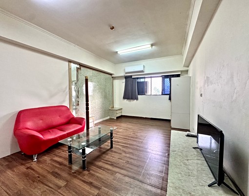 世紀星鑽❤️大套房附變頻冷氣.家具家電可議 - Image 1