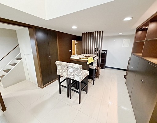 中山國小站~高樓採光~挑高4米2~兩房有陽台~全天管理 - Image 8