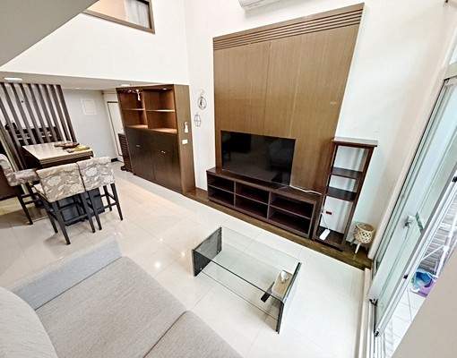 中山國小站~高樓採光~挑高4米2~兩房有陽台~全天管理 - Image 4